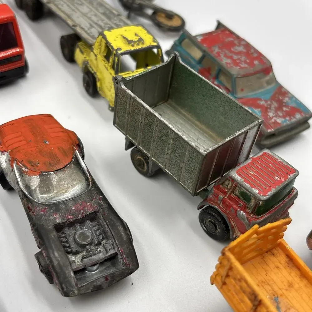 Vintage Mixed Lot Matchboxes Hot Wheels Diecast Vehicles